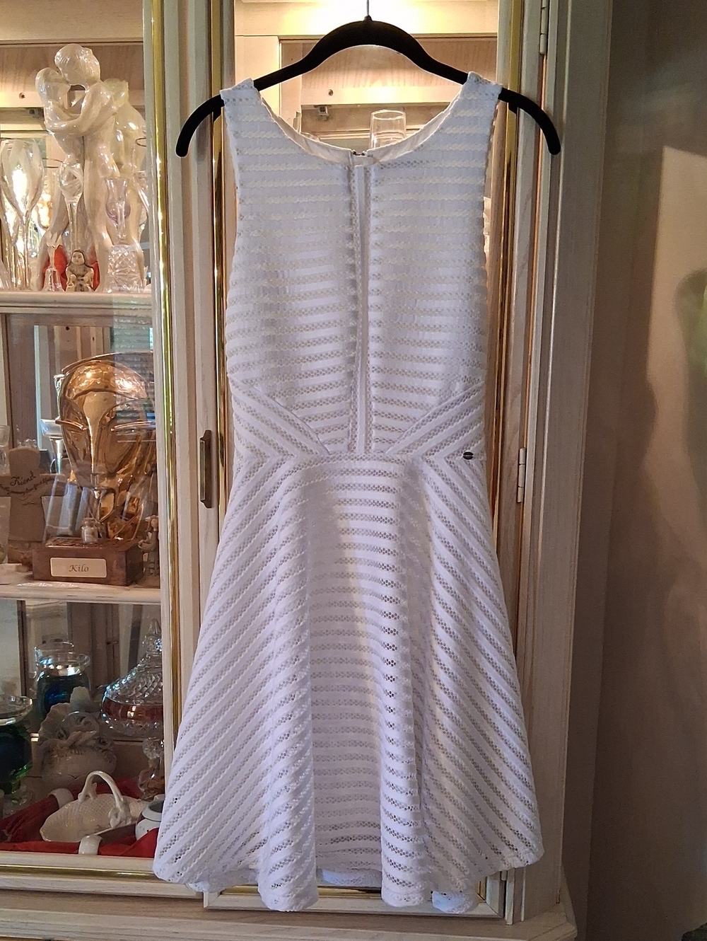 Guess White Sleeveless Fit-and-Flare Midi Dress. Excellent Cond. Beautiful!!